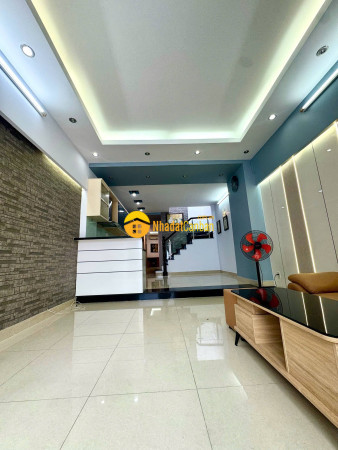 m_pYcCLN92rt_1789108349.jpg