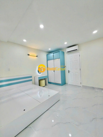 9248511_3DhtlBYuji_1789617448.jpg
