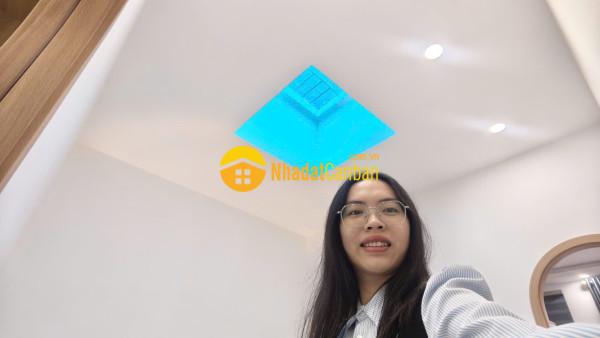 9248628_OmiMqlk4pH_1789790673.jpg