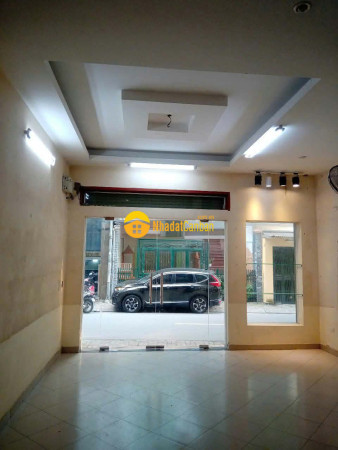 m_pzMZfYmnN0_1790417023.jpg