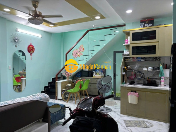 9249598_cey8zdKqkR_1791091713.jpg