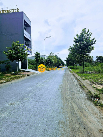 9250126_1sQOTm4SuG_1791796674.jpg