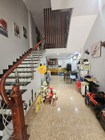 9250153_LxpcgjbaXy_1791823718.jpg