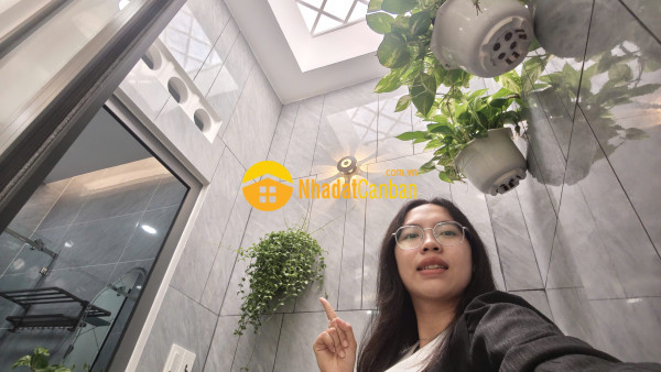 9250415_xXtC8kZBLy_1792125581.jpg