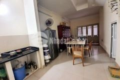 Lạc long quân, nhà mới, 50m ra phố, 42m, bán 3,5 tỷ