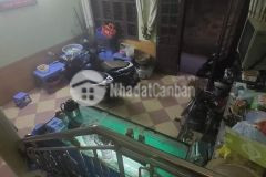 Bán nhà chia lô đẹp ngõ 89 lạc long quân, kinh doanh, 39m, giá 3,3 tỷ.