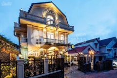 Kinh doanh liền tay khách sạn 13 phòng ngủ ngay nhà thờ con gà sổ hồng diện tích rộng đến 286m2