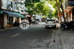 Bán đất có nhà cũ mặt tiền đường bạch đằng, tttp nha trang