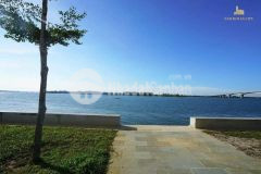 Nhà mặt tiền 300m2 3 tầng, 5pn, 5wc, đã có sổ. ngay phố đi bộ hội an