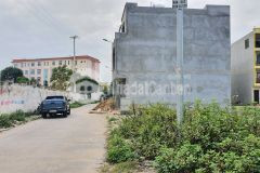 Bán nhanh lô đất mb 4884 cách đường quang trung 35m, cạnh phân hiệu đại học y hà nội