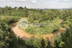 Ban 1,1ha đât măt hô sông cach qlo 20 chi 7km