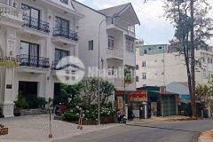 Bán gấp khách sạn ngay khu hòa bình diện tích sử dụng 265m2 đường nhựa 12 phòng kinh doanh giá tốt h