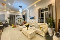 Bt101 bán căn vila sang trọng mặt tiền đường mẫu tâm phường 5 tp đà lạt.