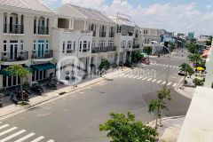 Bán 3 nền dọc bờ kè phố đi bộ view sông thuận tiện kinh doanh tại an giang. lh0919893328.