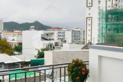 Bán nhà 3 tầng hẻm oto nguyễn chích p.vĩnh hoà nha trang. giá 3 tỷ 3.