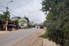 Bán đất mặt đường ql6 full thổ cư giá cực tốt