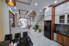 Bán căn liền kề văn khênhà thô5 tầngở sướngkd đỉnh83m2mt 5mchỉ 7,1 tỷ