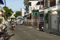 Bán nhà 4 tầng mặt tiền đường phương sài giá 2ty950