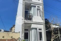 Chỉ 2,9 tỷ có ngay nhà mới leng keng 3 tầng, 3 phòng ngủ ngay trung tâm