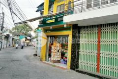 Bán nhà 2 tầng đường oto cho khách hàng cần buôn bán kinh doanh gía 2 tỷ 300