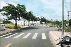 Bán lô đất 60m2 ngang 5m, kđt ha quang 1 gan đuong so 4 giá chỉ 2,4 tỷ