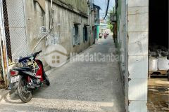 Nhà 1 trệt 1 lầu hẻm đối diện khu kiot bờ kè