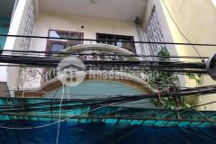 Nhà tân xuân ô tô đỗ cửa, kinh doanh tốt.