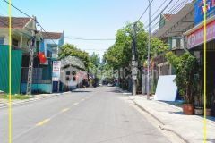 Em có lô đất mặt đường kinh doanh sầm uất, đường rải nhựa siêu đẹp, có vỉa.