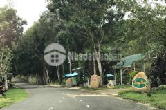 Bán đất gần trường happy village có thổ và 2 mặt tiền đường nhựa