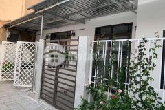 Nhà kiệt 48 ngự bình dt 42m2 thực tế 50m2. nở hậu.