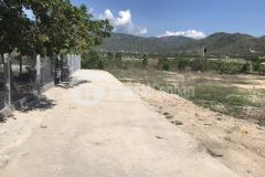 Lô đất 1 sẹc đường liên huyện, mặt tiền 58m,đường hiện hữu trên sổ, lh 0901.078.257