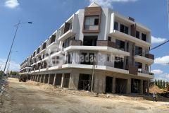 Kẹt tiền bán nhanh căn nhà 5 tầng mặt tiền 164