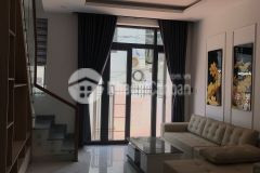 Bán nhà kiệt 35 ngự bình ngay trung tâm thành phố lh 0346.229.509