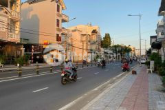 Bán nhà mặt tiền trần hoàng na, trệt lửng,vị trí đẹp,đang cho thuê,giá tốt.