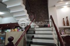 Bán nhà 5 tầng phan huy ích gần chung cư phúc yên giá 6.4 tỷ.