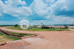 Bán lô đất xã hoà thắng 25115.9m2 mặt tiền kênh nước cẳt ngang