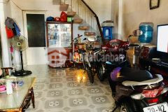 Bán nhà ngang 5m mặt tiền lạc long quân, giá 3 tỷ 950 triệu