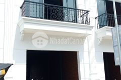 Bán nhà chỉ bằng giá nền