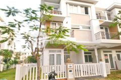 Chính chủ bán nhà khu dân cư phong phú 4, lô góc, 7x15, 3pn, full nội thất, lh 0903696811