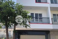 Bán nhà 3 tầng khu đô thị hà quang 1, có sổ, giá 5,5 tỷ, miễn trung gian