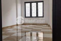 Cần chuyển nhượng nhà xây 4 tầng,tại phường thạch bàn,long biên,hà nội