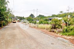 Em cần bán gấp lô đất trung tâm thị trấn tân châu mặt tiền đường 6m, nhà dân đông