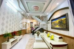 Bán gấp nhà 4 tầng hxt 70m2 5.3ty, quang trung gò vấp.