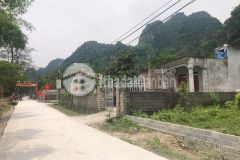 Chủ cần bán gấp lô đất có dt 2700m2 có sẵn nhà cấp 4 tại lương sơn hòa bình