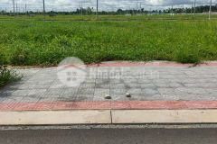 Cần bán đất nền mặt tiền đường gần trung tâm thương mại