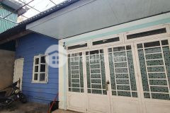 Bán đất tặng nhà cấp 4 giá tốt khu vực đường triệu việt vương