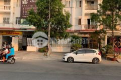 Cho thuê nhà 1 trệt, 3 lầu đường bờ kè mạc thiên tích, 304. p. an phú