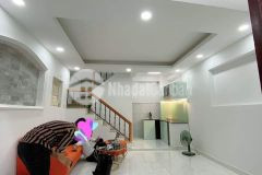 Nhà bán lạc long quân, quận tân bình, 34m2 5tầng, giá chỉ 5.2 tỷ