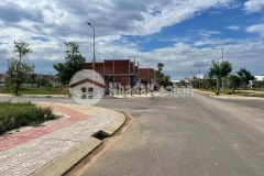 Bán đất 5x20 gần trường tài chính kế toán giá rẻ 900tr, la hà tư nghĩa lh 0909679112