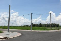 Cần bán gấp lô góc đối diện trung tâm thương mại